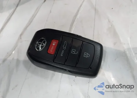 2025 Toyota Corolla Cross Xle z USA, uszkodzony, nr VIN 7MUDAAAG1SV119097